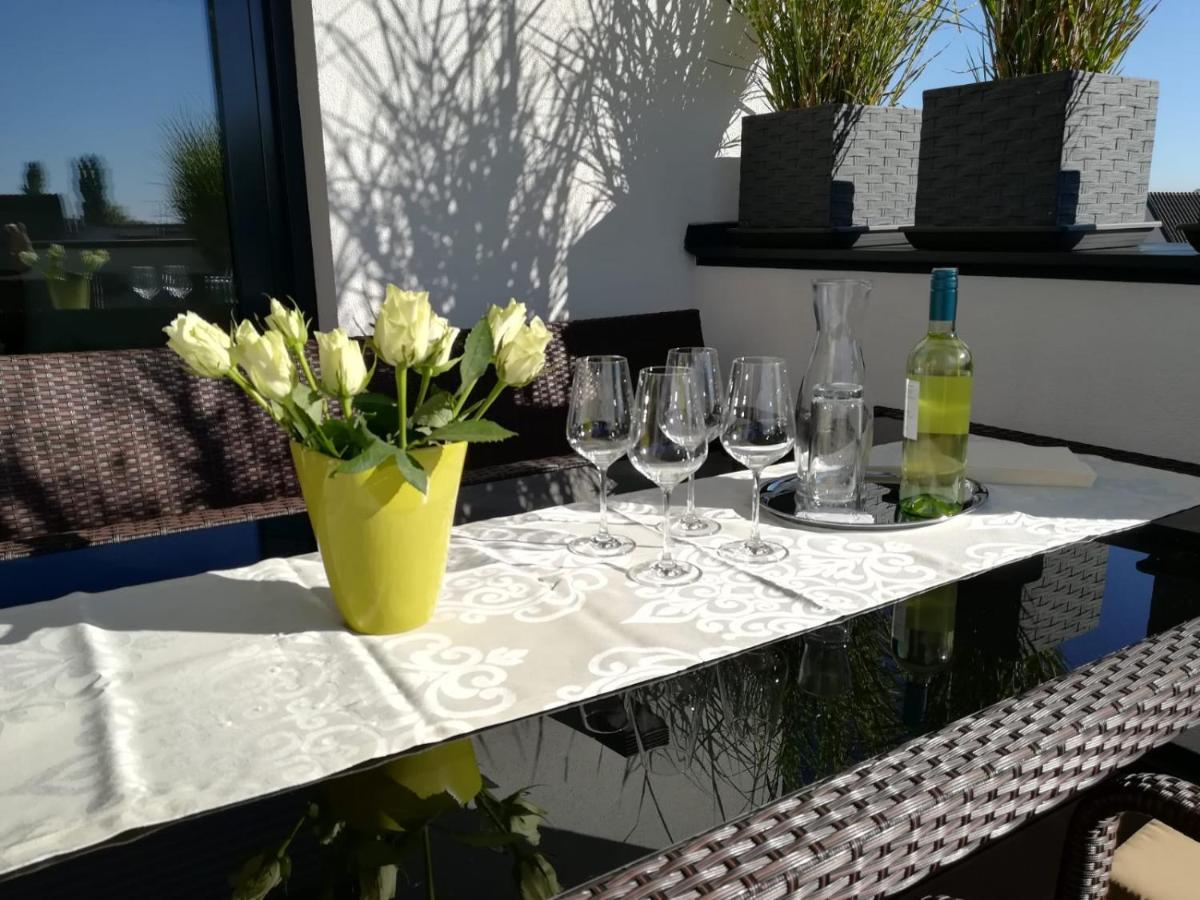 Penthouse Griemann 1 Mit Infrarotkabine Und Eigener Dachterrasse Fuer Max 4 Personen Illmitz Eksteriør billede